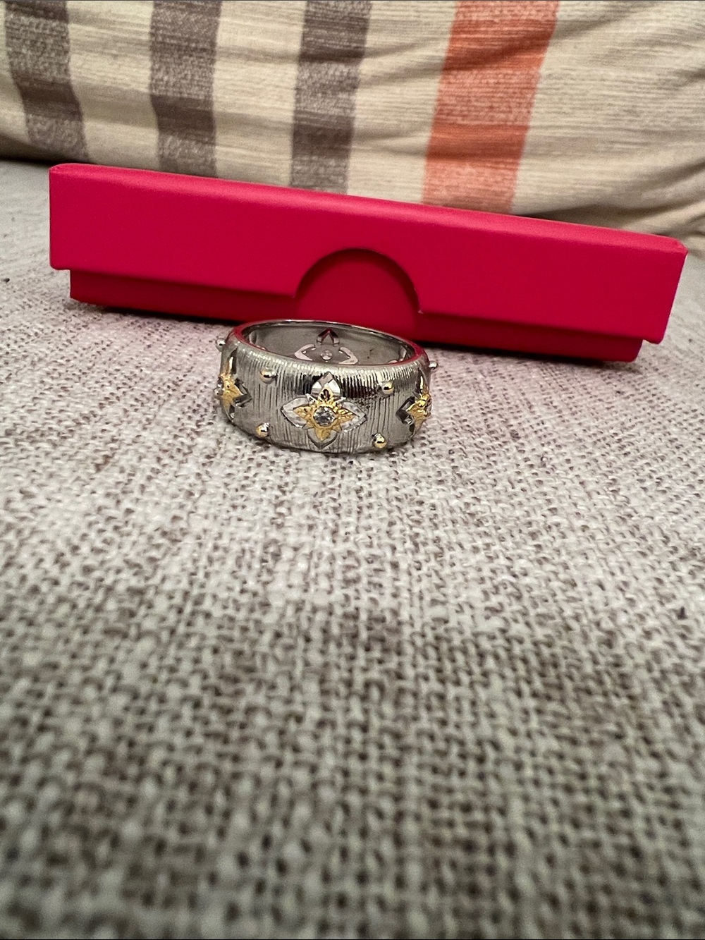 Two tone ring - Picture 7 of 7